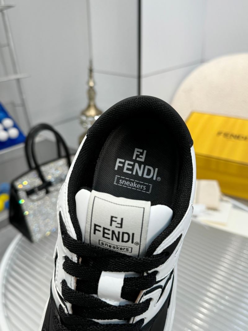 Fendi Low Shoes